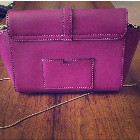 ♤New Kate Spade crossbody♤ - Picture 4 of 6